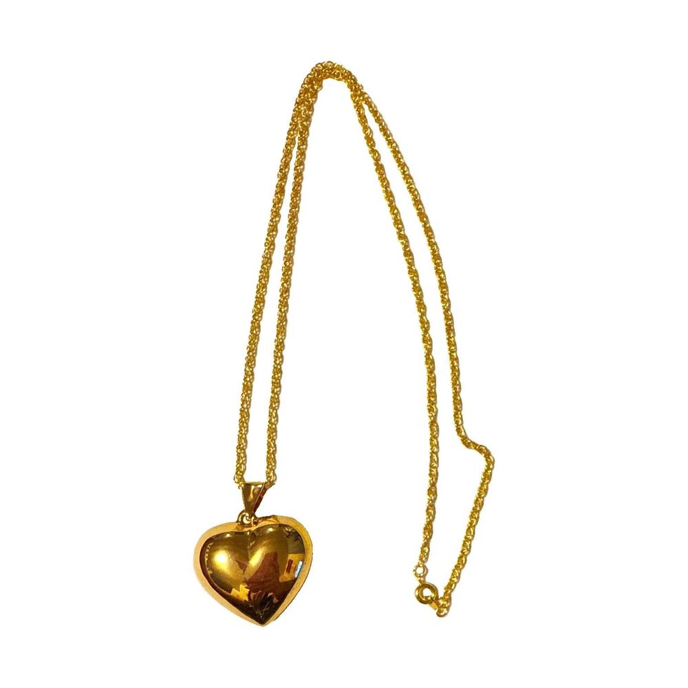 Gold Tone Heart Pendant Necklace Cable Chain Spring Ring Closure